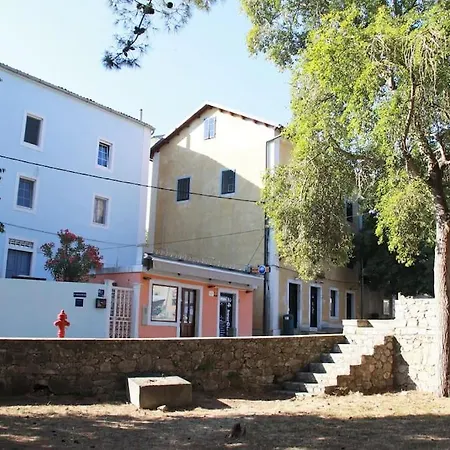 Apartament Centrum Nerezine